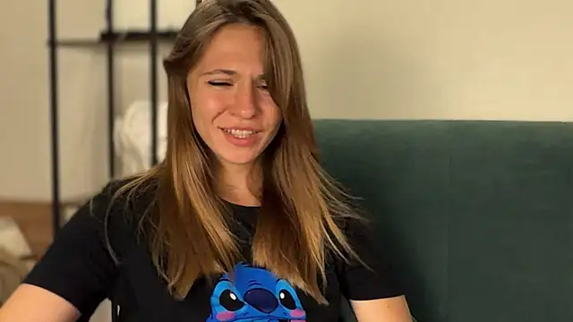LovelyKatea webcam