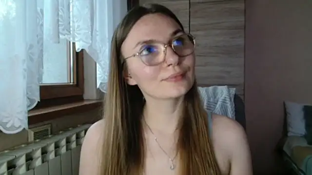 LooveELLYx webcam