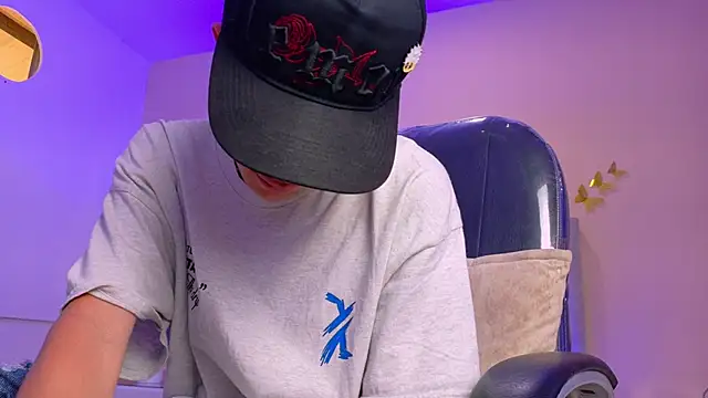 Nascary_Fox webcam