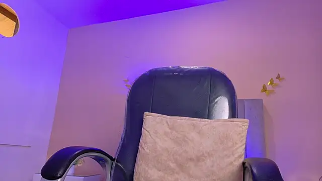Nascary_Fox webcam