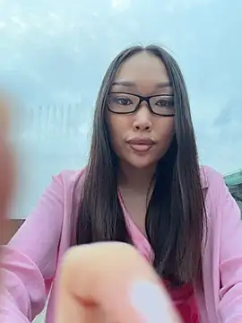 trytomakememoam webcam