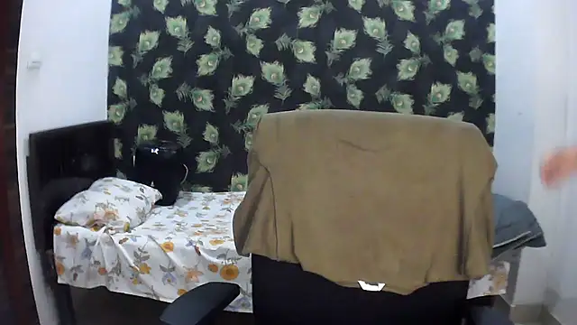 Yoursnandini8 live sex cam