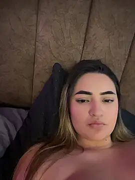 Antonella_Julieta webcam