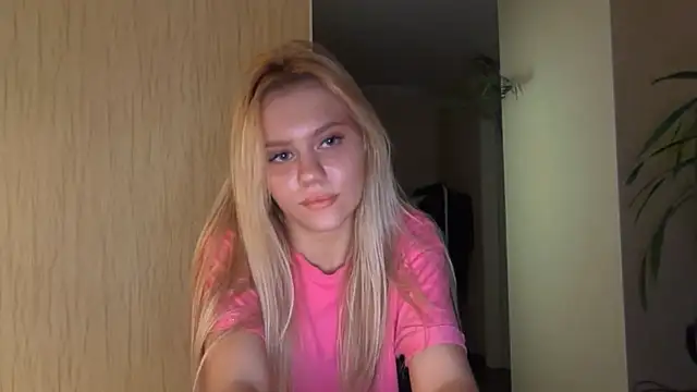 Glamorforyou live cam on StripChat