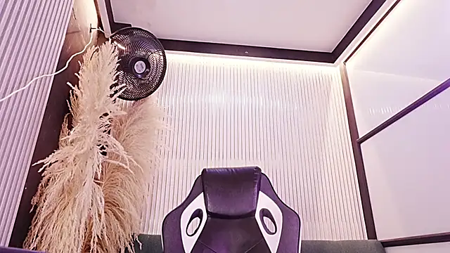 LiamDeep live cam on StripChat