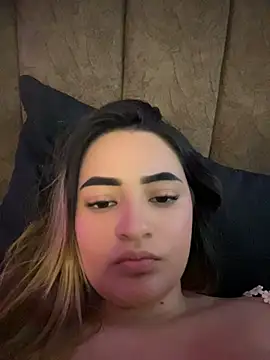 Antonella_Julieta webcam