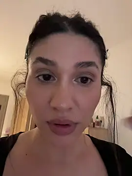 IrisBlues live sex cam