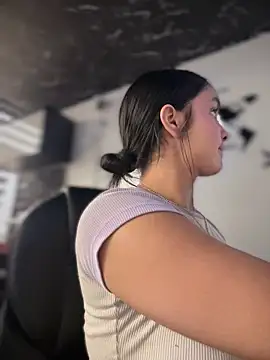 Isabella-Teen