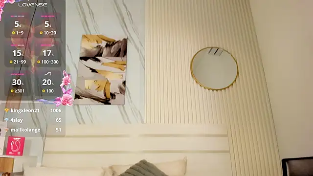 Afro_Luna webcam