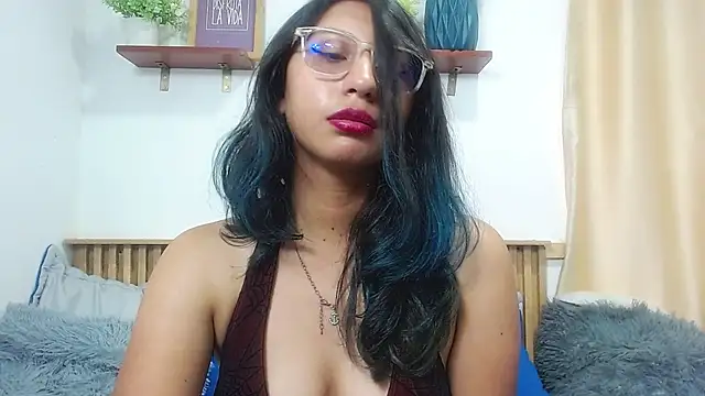 Violet_2003 webcam