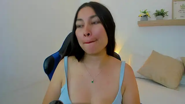 bella_99_ webcam