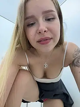 Liza_risky webcam
