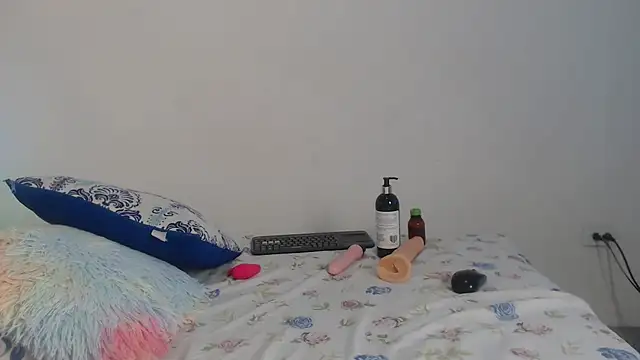 AlannaHarper webcam