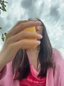 trytomakememoam webcam