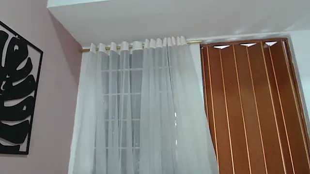 amara_rousse1 webcam