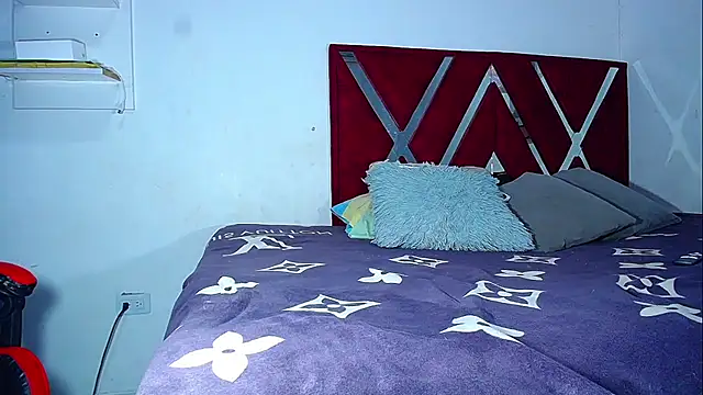 DanisaBrown webcam