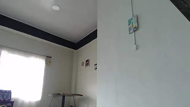 AlinaWoolf_ webcam