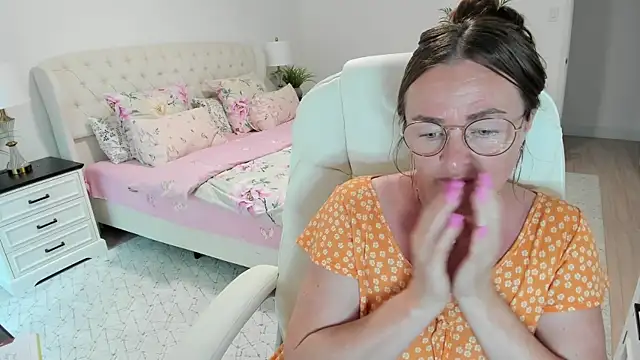 Vika73 webcam