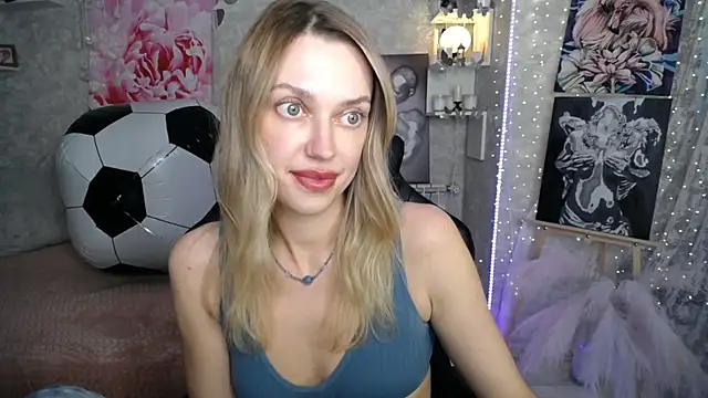 NickyAdamidi webcam
