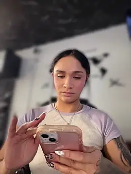 Isabella-Teen webcam