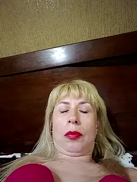 SelinaLovqx webcam