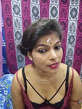 SUZY_QUEEN01 webcam