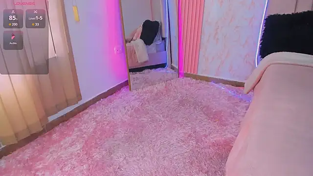 Hanaa_rosse