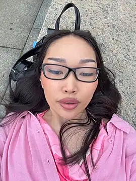 trytomakememoam webcam