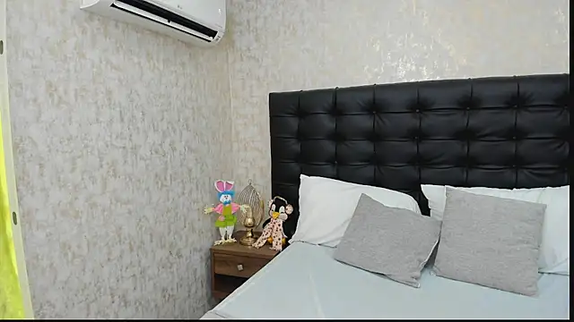 AmaliaDalton webcam