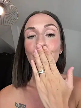 lola_tentatiion webcam