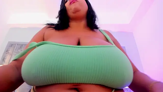 Ciara_Benet webcam