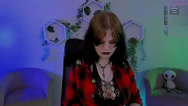 nikki_kiss_ webcam