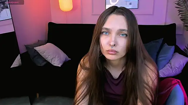 ChloeSunny webcam
