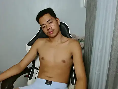 curlyasian_njxx (M twink) - public cum show