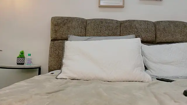 AlmaRose_ webcam