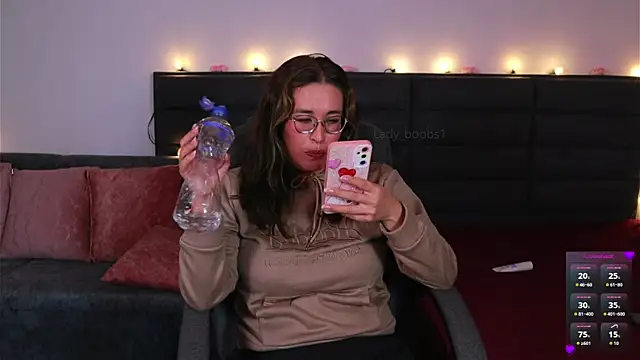 kathieandpovcock1 webcam