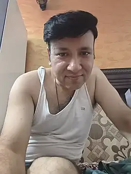 13hornyy