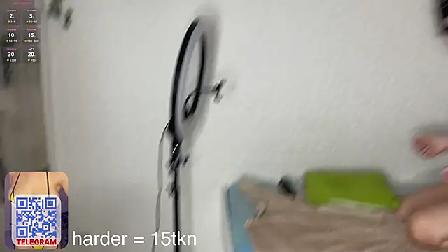 cream_fucks webcam