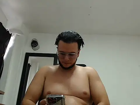 Cloudydayxxx webcam