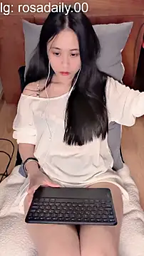 Rosane00 live cam on StripChat