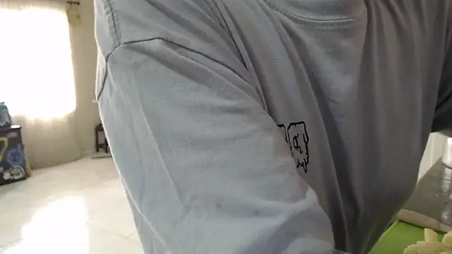 AlinaWoolf_ webcam
