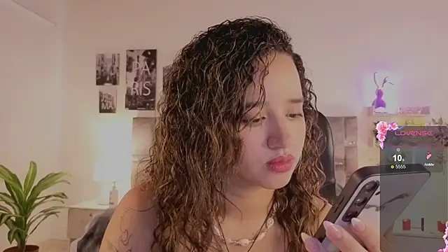 emilyrouxe webcam