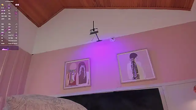 elodie_walker webcam