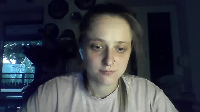 LeaWetGirl webcam