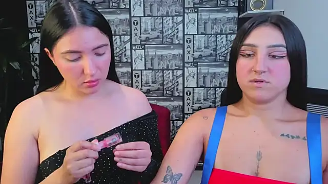 Isa_And_Natasha webcam