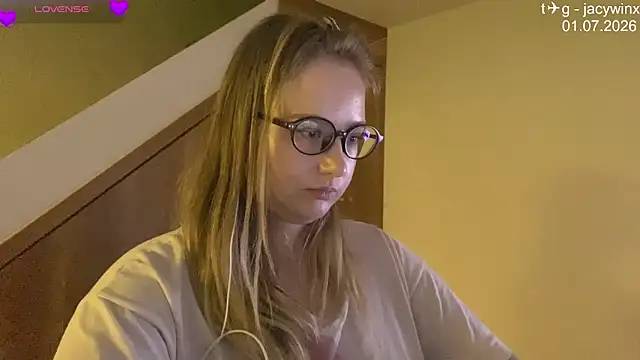 JacyWinslat live cam on StripChat