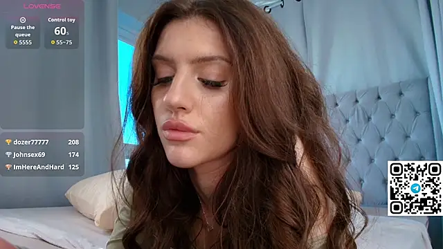 Skinny_Alice live cam on StripChat