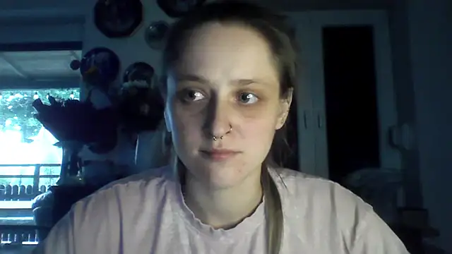 LeaWetGirl webcam