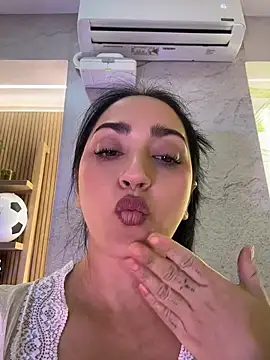 LIAH_IZUMI webcam