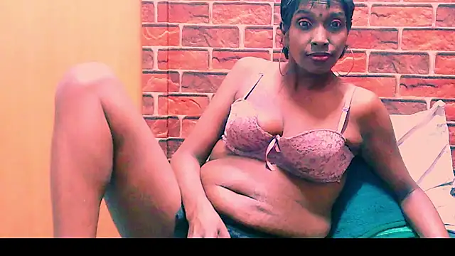 Fuckable_Nasty_MILF webcam